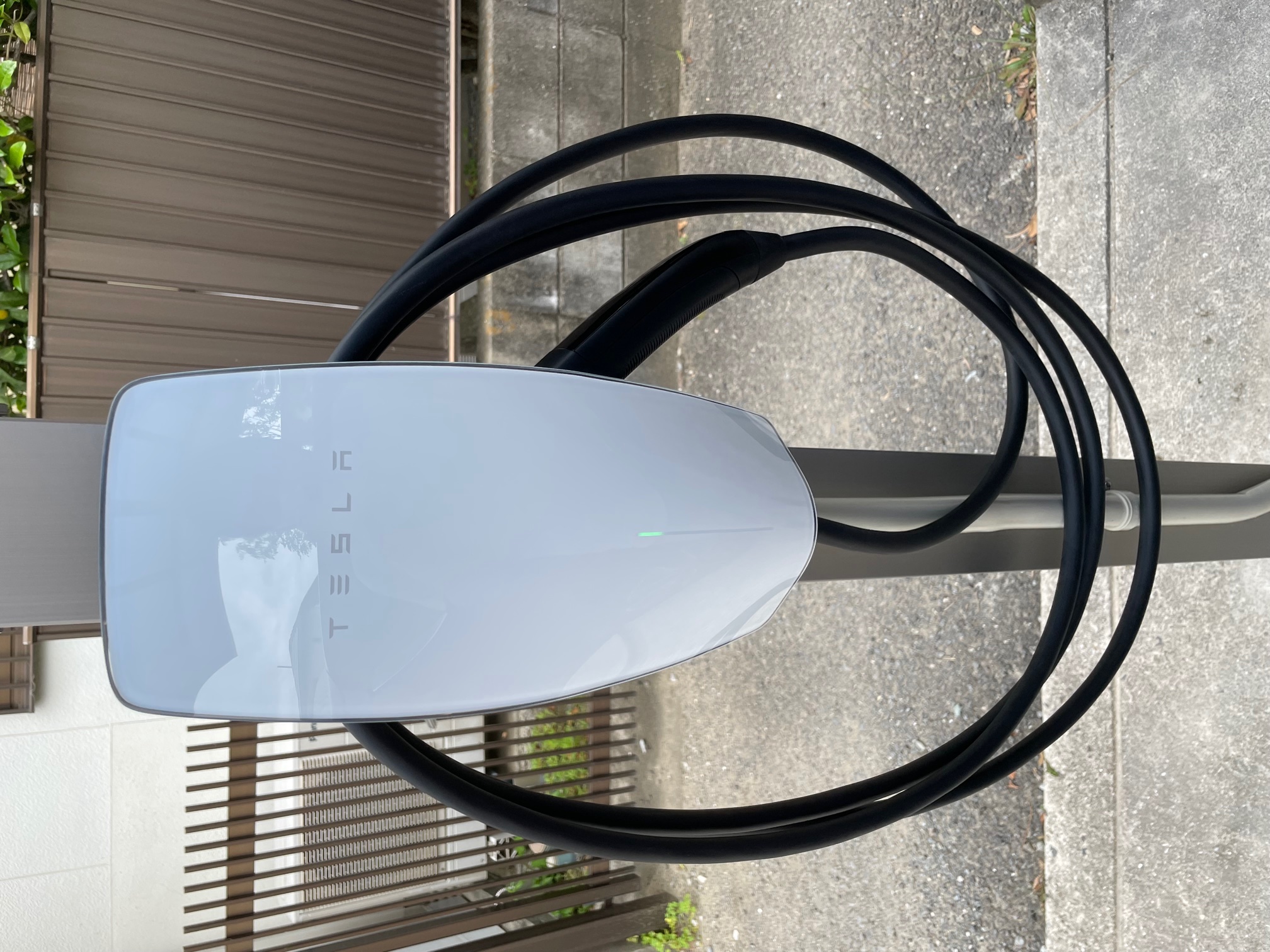 公式通販テスラ TESLA ウォールコネクター 充電器 200V ブレーカー付 